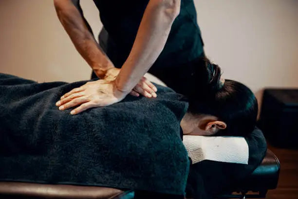 Chiropractic Massage: Benefits, Techniques & What to Expect